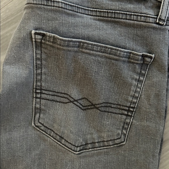 Denizen from Levi's Slim Grey Men's Jeans


****PRELOVED SEE PICS

Size W33 L32 - Picture 3 of 8